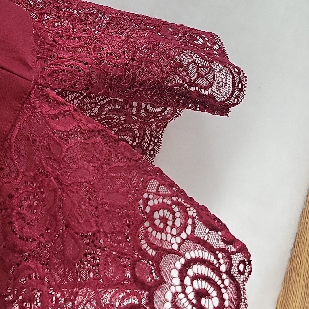 NWOT Slinky Brand Lace Trimmed Tunic Size S - Picture 5 of 8